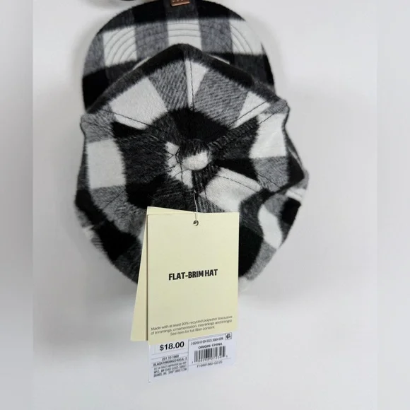 Woolrich × Target Adult Buffalo Check Flat Brim Hat Black/White Fleece NWT - Picture 4 of 5